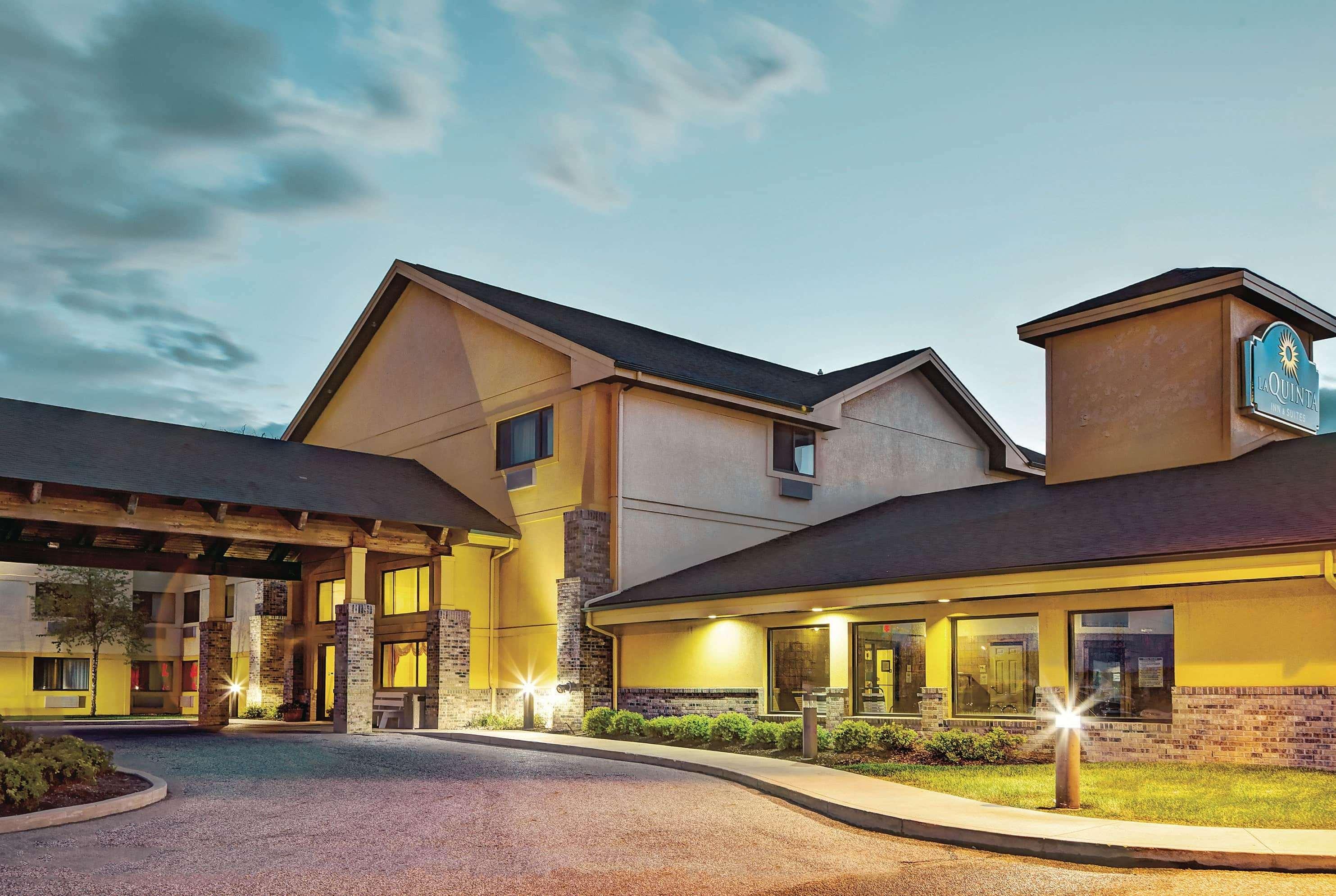 Best Western Fort Wayne I-69 North Exterior photo