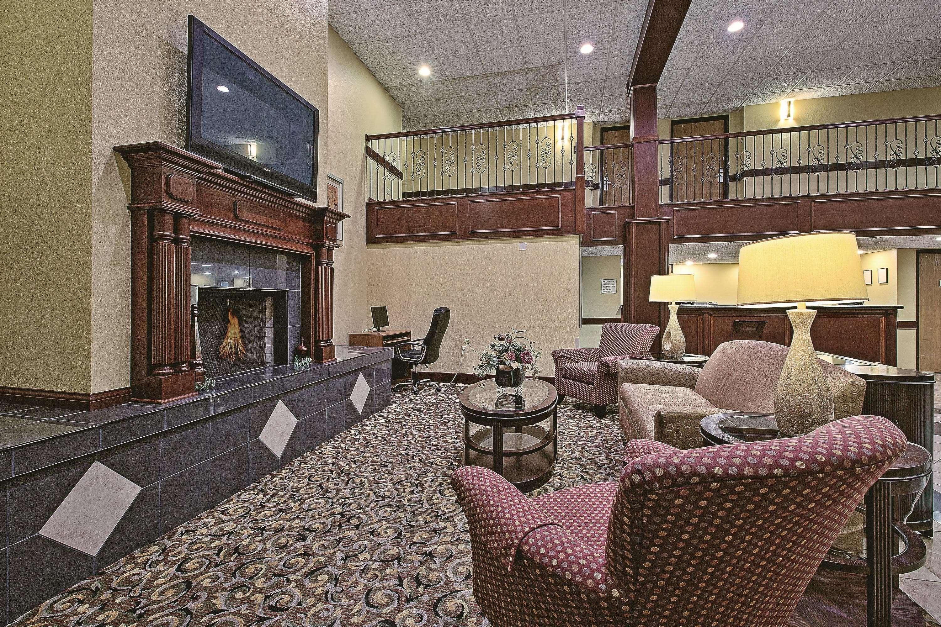 Best Western Fort Wayne I-69 North Exterior photo